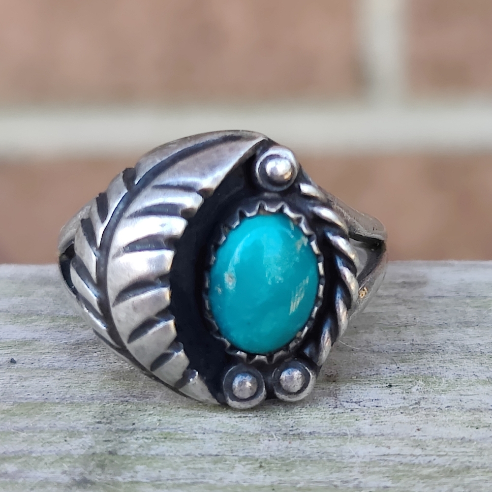 Vintage Sterling Navajo Nellie Pino Turquoise Ring - Picture 4 of 6